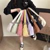Linda Bolsa Meia-Lua de Grande Capacidade 2025 Novo Estilo Japonês Casual Moderna Doce Cor Pura Veludo Cotelê Simples Bolsa de Ombro