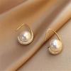 Aretes de Aro Dorados Mate para Mujer, Elegantes Pendientes de Línea Estilo Commuter con un Toque de Lujo Ligero y Acabado de Alta Gama