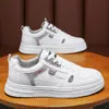Sapatos Masculinos de Primavera, Sapatos Respiráveis de Novo Estilo, Sapatos Brancos Versáteis da Moda Masculina com Solado Grosso, Tênis Esportivos Casuais, Sapatos da Moda Masculina