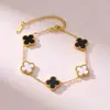 Pulseira de trevo de quatro folhas popular de 13 mm, primorosamente trabalhada, pulseira de cinco flores de madrepérola dupla face 18k para mulheres, nova versão com um toque de luxo