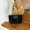 Bolsa de camurça para mulheres, grande capacidade, nova bolsa de ombro casual outono/inverno 2026, bolsa tote retrô para o dia a dia