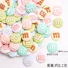Nova série fofa de doces e chocolates M&Ms, acessório DIY de cola cremosa feito à mão para decoração de cena de brincadeira