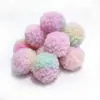 Disponibles al por mayor y hechos a medida: Pompones de pelo sintético de oso de peluche coloridos de 4-5 cm para manualidades, zapatos, sombreros y bolsos