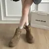 Botas Martin retrô de outono com sola grossa para aumentar a altura para mulheres, novas botas de motociclista curtas da moda para mulheres baixinhas com fivela de cinto 2026