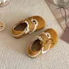 Zapatos de Cuero Estilo Francés para Niños 2026 Primavera y Otoño Nuevos Zapatos Birkenstock para Niñas con Borde de Encaje Lindos Zapatos para Caminar para Bebés con Suela Suave