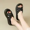 Pantuflas de Suela Gruesa de Gama Alta para Mujer, Nuevo Estilo Verano 2026, Adecuadas para Usar con Faldas, Sandalias de Moda Estilo Hada con Una Correa