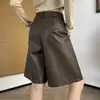 Pantalones cortos de cuero para mujer 2026 para otoño e invierno, pantalones de cuero PU lavado, pantalones cropped de pierna ancha de cintura alta, pantalones cortos tipo boot sueltos y que estilizan, pantalones rectos de longitud media