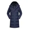 Nuevo Invierno 2025 Exterior Cortavientos y Cálido Talla Grande para Hombres de Edad Media y Jóvenes Estilo Largo Hasta la Rodilla de Forro Polar