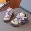 Zapatos Deportivos para Niñas 2026 Primavera/Otoño Nuevos Elegantes Estudiantes de Primaria Zapatos Casuales para Niños Suela Suave Antideslizantes Zapatos para Niños Medianos y Grandes