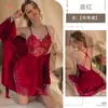 Camisón sexy de tirantes terciopelo dorado francés encaje ropa de estar por casa conjunto de bata sexy sin espalda camisón 1946