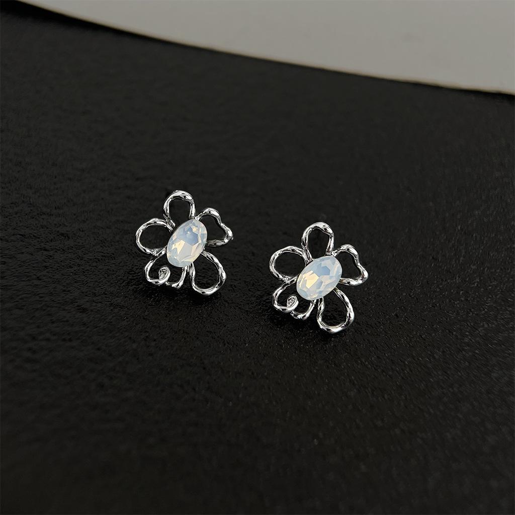 耳语_0000_组 1 拷贝.jpg