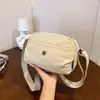 Bolso de Moda para Mujer 2026, Bolso Cruzado Multicapa Ligero, Versátil para el Trabajo, Bolso de Hombro Simple de Tela de Nylon para Exteriores para Mujer