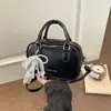 Bolsa Quadrada Pequena de Mão Elegante Simples Feminina 2026 Verão Nova Bolsa de Ombro Único com Laço de Pérola Bolsa Transversal Tendência