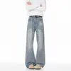 Calça comprida jeans lavada, corte reto 2026 novo design, caimento solto, marca masculina moderna, com detalhes em strass, levemente flare
