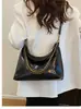 2026 Nueva Bolsa de Axila de Cuero Encerado Retro para Mujer Gran Capacidad para Viajar Cadena de un Solo Hombro Cruzada Versátil Bolsa Dumpling