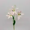 Flores Artificiales: Lirio de Campana Dorada de 3 Cabezas, Lirio Narciso, Arreglo Floral para Salón de Bodas, Decoración del Hogar, Flores Artificiales de Lirio