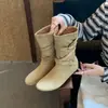 Colección de otoño 2026 estilo coreano: Botas retro coreanas de punta redonda, que realzan la altura, de pierna ancha para mujer, botines casuales versátiles
