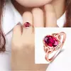 Anillo Corona de Rubí Estilo Coreano Anillo Brillante Color Fuego Chapado en Oro Rosa Pétalo Abierto Anillo de Diamante Rojo con Forma de Huevo