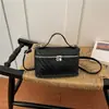 Bolsa feminina elegante e moderna da nova coleção 2026, versátil para o dia a dia, bolsa de ombro leve e chique, bolsa transversal