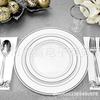 Juego de 175 piezas con borde dorado Exportación Plato desechable para cena Copa de vino plateada Cuchillo, tenedor y cuchara Plástico duro Plato troquelado dorado