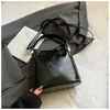 Bolso cubo transfronterizo, bolso cruzado de lujo ligero para mujer, bolso de mano de gran capacidad estilo coreano moderno, bolso de hombro de diseño de nicho retro
