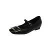 Sapatos Mary Jane de pele de ovelha com fivela quadrada de metal, estilosos e únicos, com aumento de altura, bico quadrado, salto médio, couro genuíno, sapatos femininos outono 2026