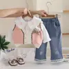 Conjunto de Ropa de Otoño para Niñas Modelo 2026 Ropa de Primavera y Otoño para Bebés y Niñas Pequeñas, Elegante Conjunto de Tres Piezas de Suéter y Chaleco Venta al por Mayor