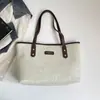 Bolso de mano de moda transfronterizo, nuevo bolso de hombro simple vintage para el día a día, bolso casual personalizado para viajes cortos para mujer