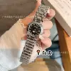 Venta Caliente Serie Xin Yue Fase Lunar Diamante Esfera Pequeña Moda Correa de Acero Cuarzo Reloj para Mujer Langjia Daisika Reloj