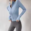 Conjunto de Tres Piezas de Yoga para Mujer Chaqueta con Cuello Alto Ceñida a la Cintura Pantalones de Secado Rápido Falsos de Dos Piezas Fitness al Aire Libre Carrera Matutina Pilates Ejercicio