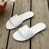 Comércio exterior transfronteiriço, sandálias baixas femininas plus size, novo estilo 2026, sandálias baixas da moda para uso ao ar livre, sandálias femininas de uma tira