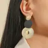 Joyería Transfronteriza Europea y Americana, Pendientes de Aro Dorados en Relieve Personalizados, Pendientes Redondos Geométricos Retro de Moda de Aleación