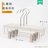 Cabides de Acrílico Branco Puro para Lojas de Roupas, Roupas Infantis, Roupas Masculinas e Femininas, Cabides Antiderrapantes, Prendedores de Calça Venda por Atacado
