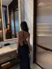 Vestido de Acetato de Estilo Francés para la Temporada Primavera/Verano 2026, de Uso Pesado, Adornado con Pedrería, de Cuello Halter, con Efecto Adelgazante que Ceñe la Cintura y Acabado de Satén Brillante