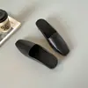 Mules cerradas estilo francés para mujer, cuero suave de verano, estilo old money, nuevas sandalias planas de punta cuadrada, diseño minimalista sin cordones