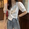 Camisa blanca corta con cuello en V irregular para mujer, diseño de nicho, ropa de primavera 2021, nueva blusa de manga corta con burbujas