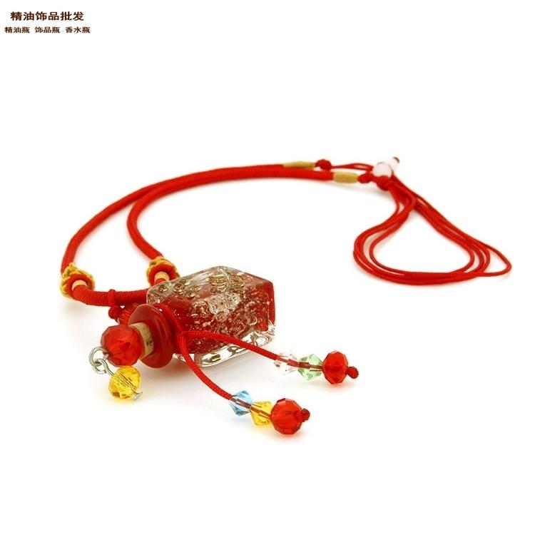 中国精油饰品网双扣绳红色方形金莎琉璃瓶项链3.jpg