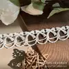 Em estoque Novo Lolita Bordado Solúvel Em Água Lace Leite Seda Único Lado Flor Onda Lace Lace Código De Barras