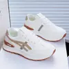 Zapatos de Mujer para Otoño Nuevos Zapatos Blancos Transpirables Versátiles Estilo Coreano Suela Gruesa que Aumenta la Altura Zapatos Deportivos Casuales Tipo Papá para Mujer