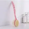 Cepillo de baño antideslizante de mango largo para el hogar, cepillo para ducha de baño, cepillo de baño espumoso, colgable y almacenable, cepillo exfoliante de cerdas suaves