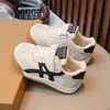Nova Coleção Primavera 2026 Sapatos Casuais Infantis de Solado Macio Argan Adequados para a Tendência de Moda de Primavera e Outono Khaki Unissex Sapatos Esportivos
