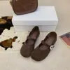 Sapatos Mary Jane femininos retrô franceses com aumento interno de 5cm de altura, novo modelo outono e inverno 2026, com strass, adequados para combinar com saias, sapatos de sola única estilo Birkenstock