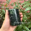 Atacado Jade Natural do Tibete Pedra Medicinal Copo de Água Espacial Copo de Chá de Pedra Vulcânica Copo de Jade Negro Conjunto de Chá Fonte de Suprimento para Transmissão ao Vivo