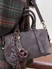 Bolso de Mano Estilo Lujo Ligero Bolso Boston para Mujer Moda de Invierno 2025 Nuevo Bolso de Hombro Cruzado de Alto Valor para Viajar