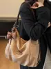 Bolsa Grande de Textura Suave de Cuero para Otoño e Invierno Bolso de Hombro Tote para Mujer Mochila de Tres Usos Bolso Cruzado Bolso Grande para la Escuela y el Trabajo