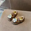 Zapatos de Felpa de Algodón Lindos de Dibujos Animados Mickey para Niñas 2025 Otoño e Invierno Nuevos Suela Suave Zapatos de Felpa Birkenstock para Niños Medianos y Grandes