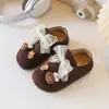 Zapatos de Caminar Suaves de Estilo Nuevo de Primavera para Bebé con Decoración de Muñeca, Zapatos de Princesa Modernos Estilo Birkenstock para Niñas