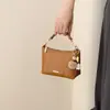 Bolso de Hombro y Cruzado Versátil y de Moda para Mujer Primavera/Verano 2026, Bolso de Mujer Texturizado de Alta Calidad, Bolso de Hombro y Cruzado de Color Sólido
