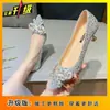 Sapatos de Salto Alto Brilhantes com Lantejoulas Estilo Coreano para Mulheres, Modernos e Versáteis, Sapatos Femininos Confortáveis com Laço, Novo Modelo para Primavera e Verão 2025