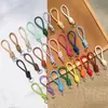 Bolsa de Corda de Couro PU Colorida Pingente Estilo Miu Simples Versátil Charme de Bolsa Chaveiro Acessório Lanyard de Celular Estilo Curto Novo